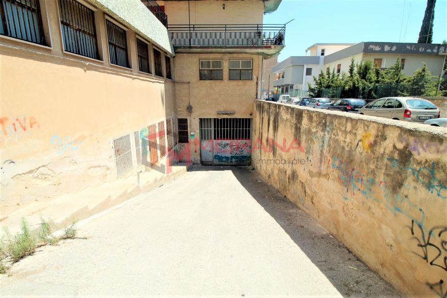 Vendita_Garage_Tisia